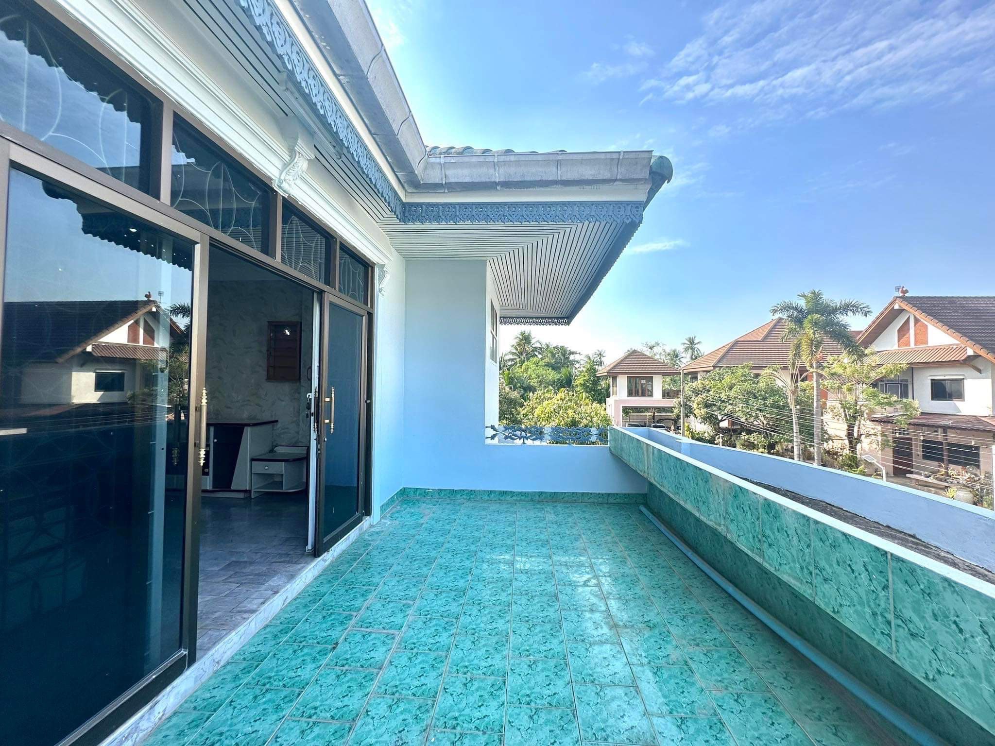 7-Bed 5-Bath 900 sqm House for Rent 90K THB at Borommaratchachonnani, Near BTS Bang Wa
