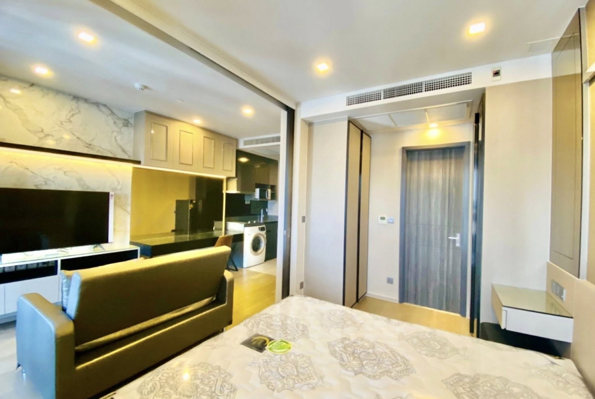 1-Bed, 1-Bath, 35 sqm, Ashton Asoke Condo, for Rent, 35K THB, Next to Sukhumvit MRT