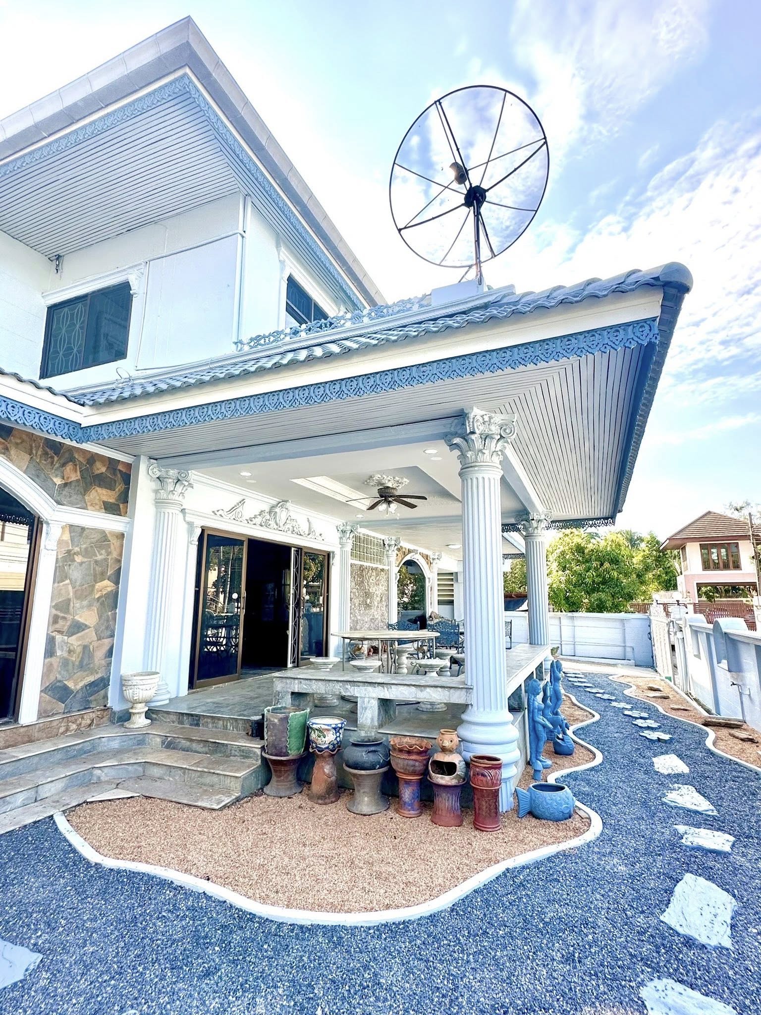 7-Bed 5-Bath 900 sqm House for Rent 90K THB at Borommaratchachonnani, Near BTS Bang Wa