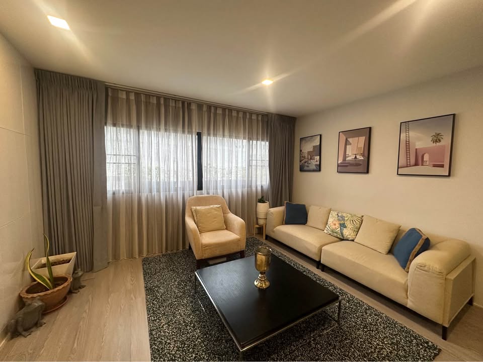 2-Bed 2-Bath 98 sqm Condo at Somkid Place Near BTS Chidlom for Rent 40,000 THB