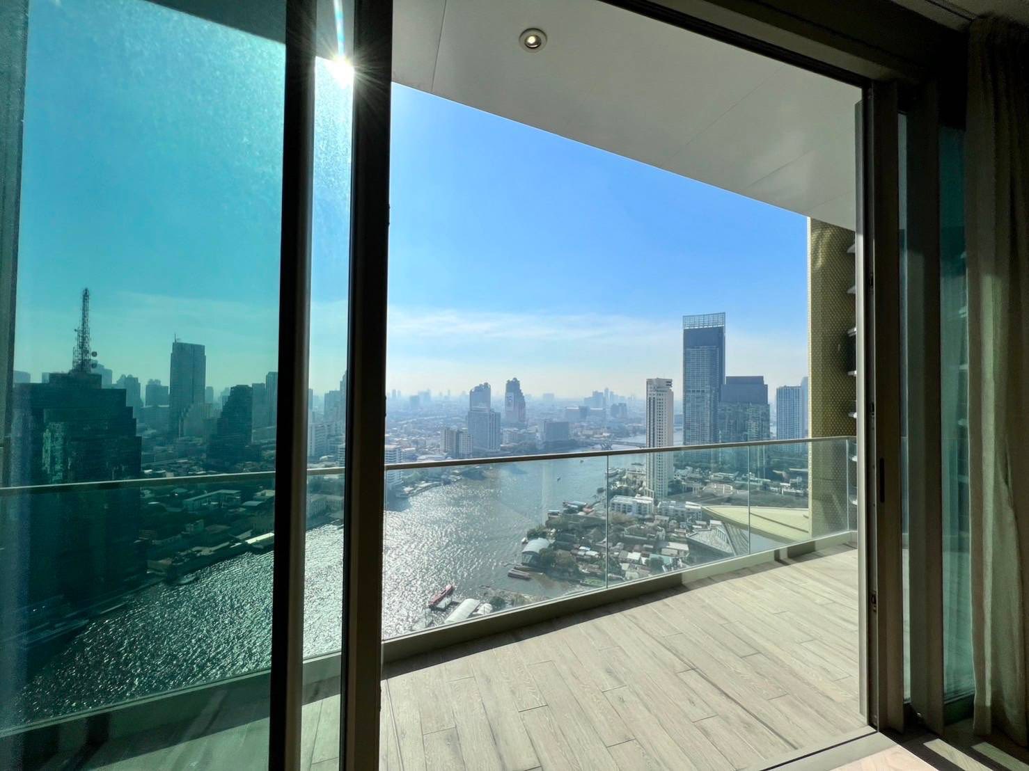 2BR 2BA 151.7sqm Condo for Rent at The Residences at Mandarin near BTS Krung Thon Buri – 250,000 THB/month