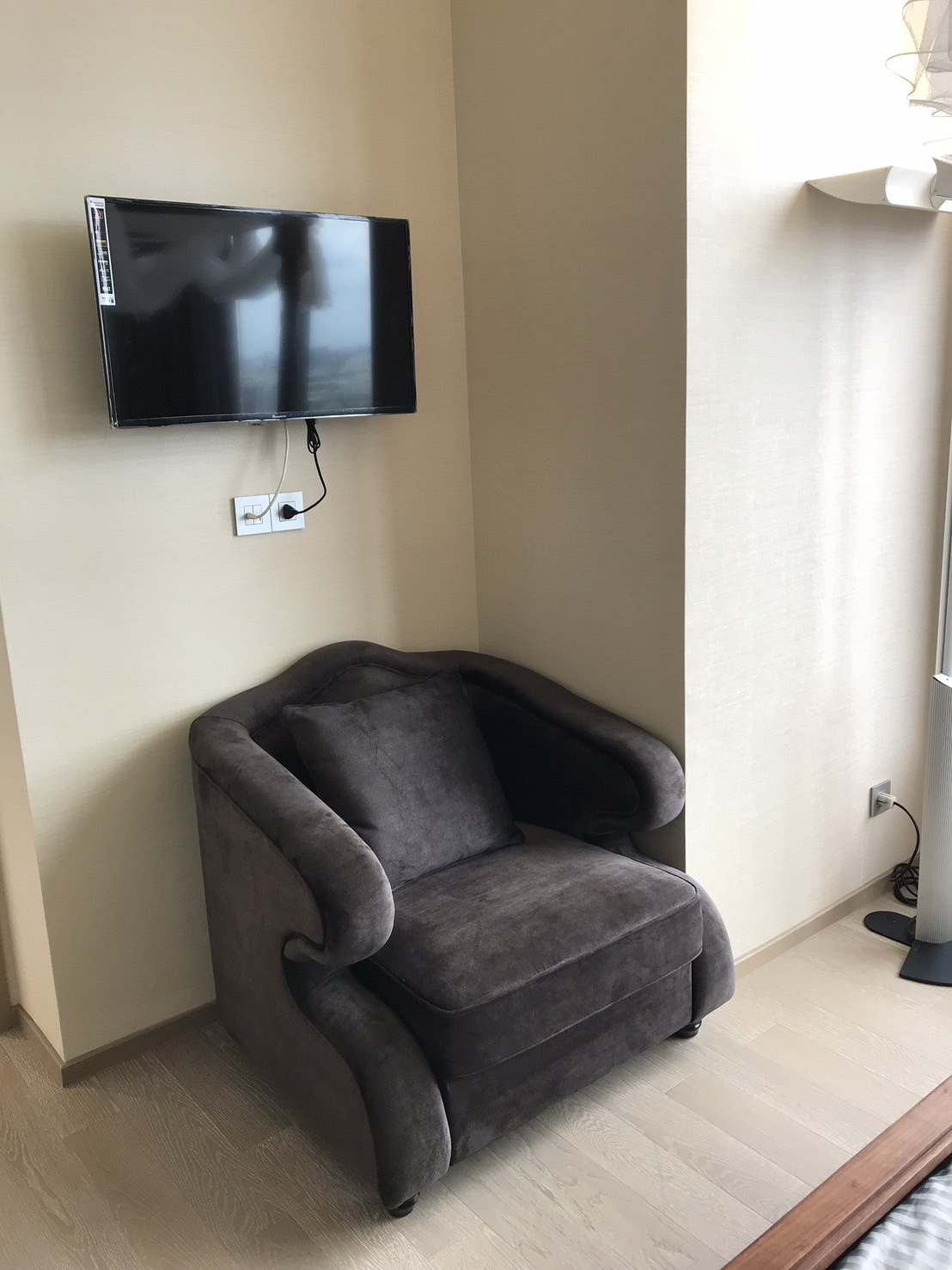 2-Bed 2-Bath 75sqm Condo for Rent at The Esse Asoke Near BTS Asoke – 72,000 THB/Month