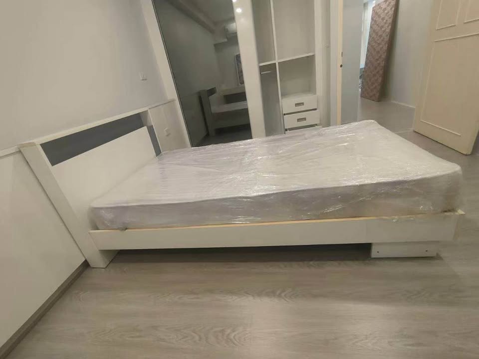 2-Bed 2-Bath 98 sqm Condo at Somkid Place Near BTS Chidlom for Rent 40,000 THB
