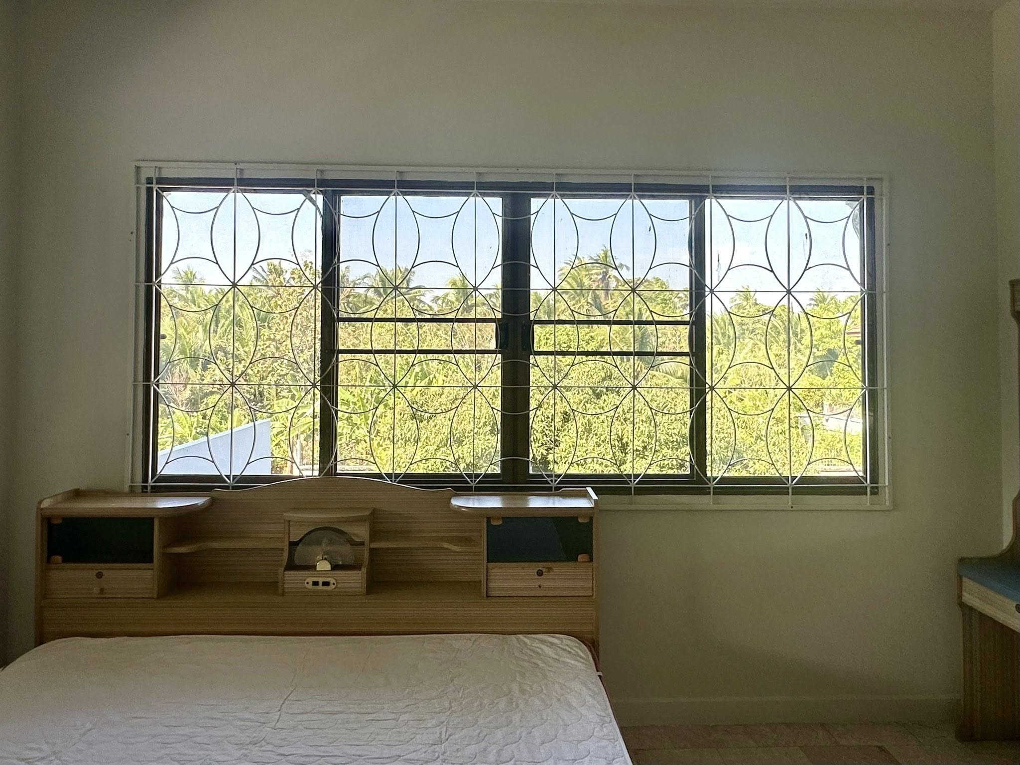 7-Bed 5-Bath 900 sqm House for Rent 90K THB at Borommaratchachonnani, Near BTS Bang Wa