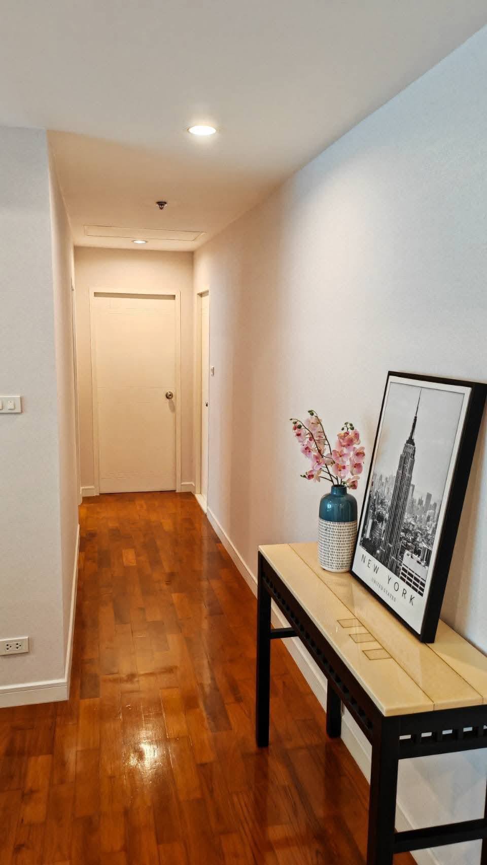 2-Bed 2-Bath 98 sqm Condo for Rent 65K THB at BAAN SIRI 24 near BTS Phrom Phong