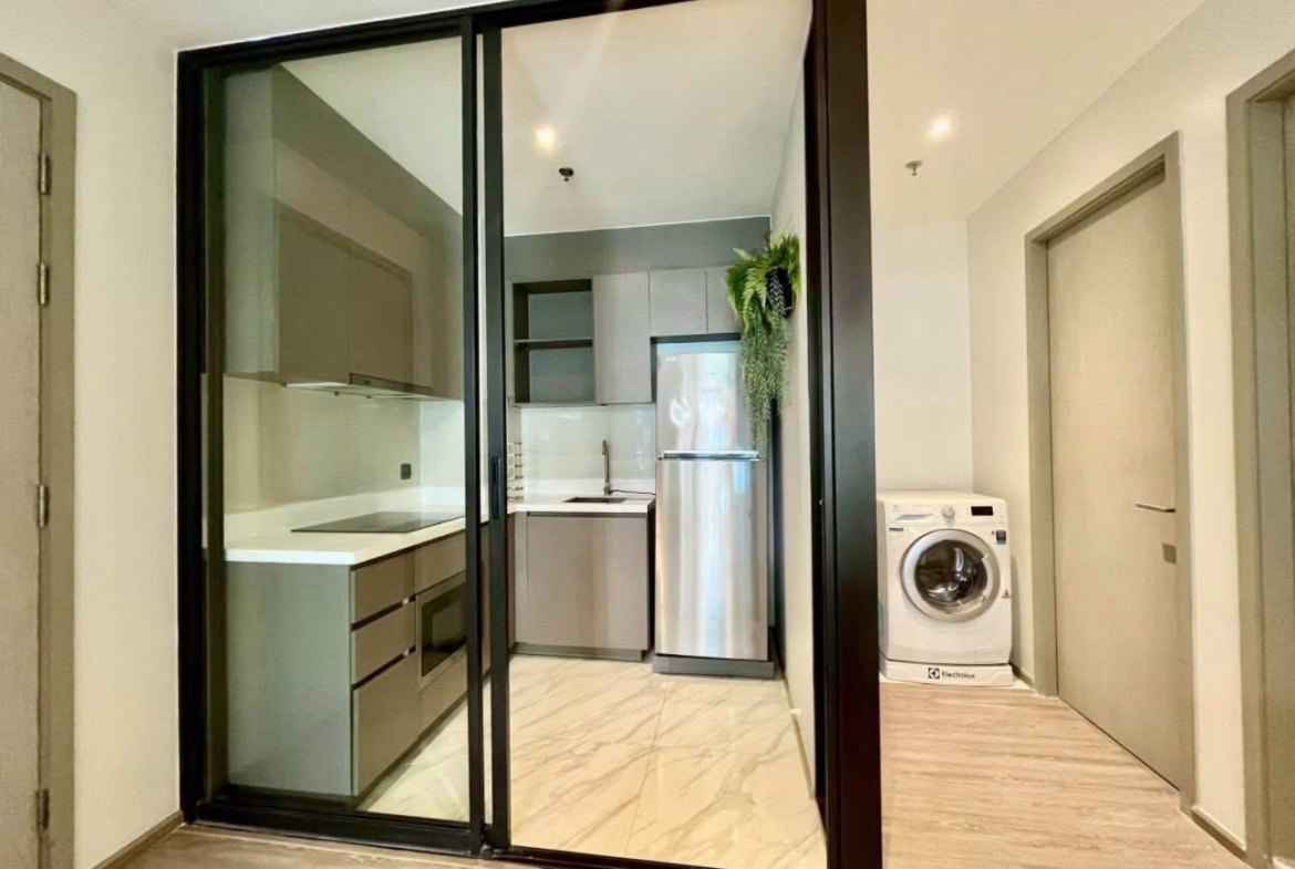 2-Bed 2-Bath 80 sqm Rhythm Ekkamai Condo near Ekkamai BTS for Rent 80K THB