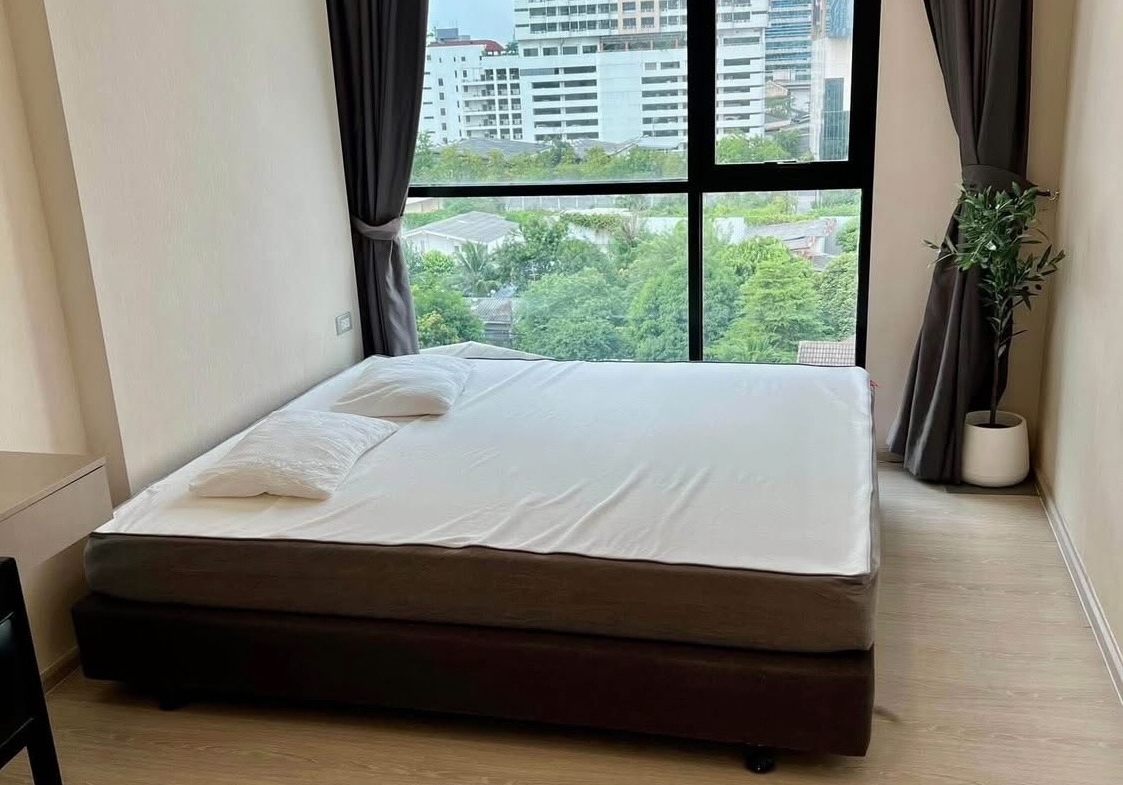 2-Bed 2-Bath 59 sqm Condo for Rent 31K THB at Vtara Sukhumvit 36 Near BTS Thonglor
