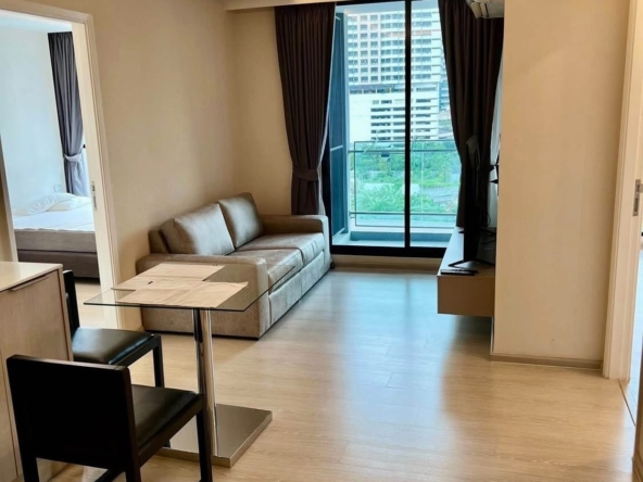 2-Bed 2-Bath 59 sqm Condo for Rent 31K THB at Vtara Sukhumvit 36 Near BTS Thonglor