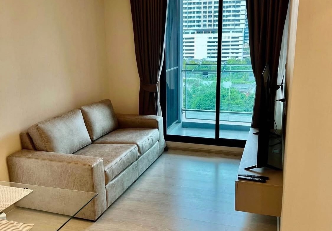 2-Bed 2-Bath 59 sqm Condo for Rent 31K THB at Vtara Sukhumvit 36 Near BTS Thonglor