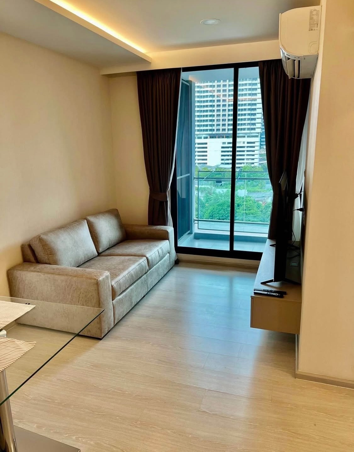 2-Bed 2-Bath 59 sqm Condo for Rent 31K THB at Vtara Sukhumvit 36 Near BTS Thonglor