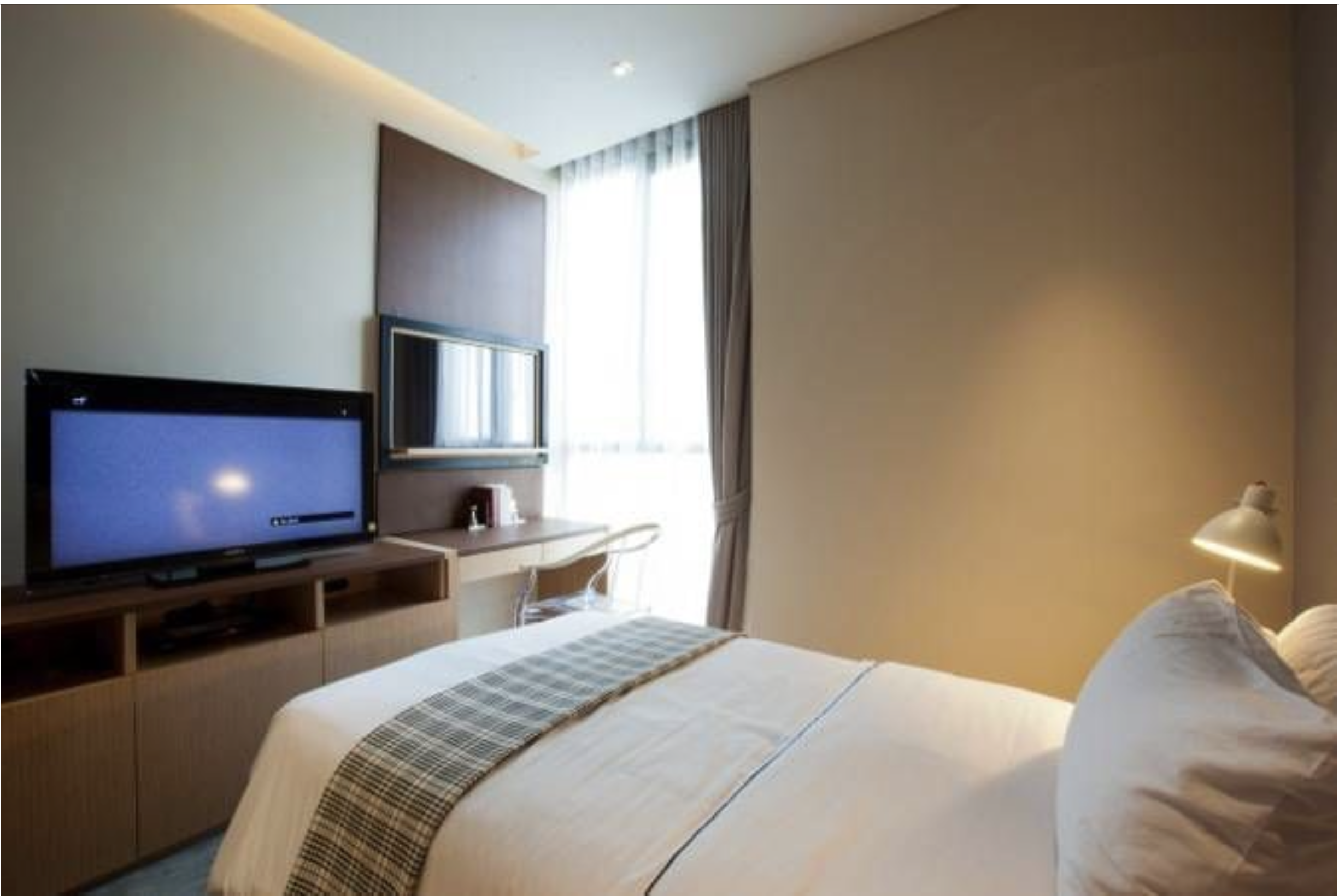 2 Bed, 2 Bath, 92 sqm Condo for Rent at AEQUA Residence Sukhumvit 49 near Prompong BTS – 80,000 THB/Month