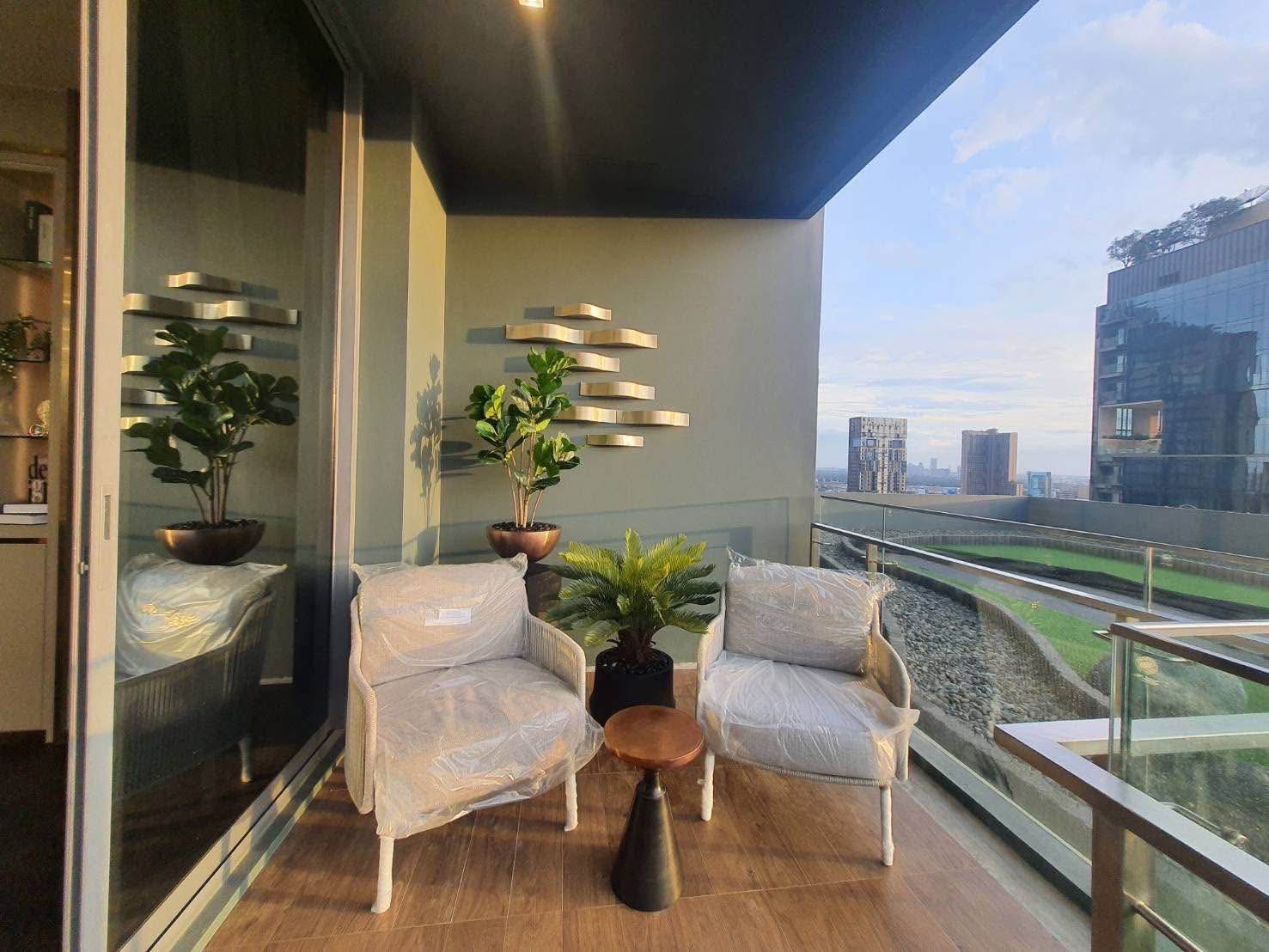 3BR, 3BTH Condo, 145 SQ.M, 200,000 THB/Month, LAVIQ Sukhumvit 57, Near BTS Thong Lo, For Rent