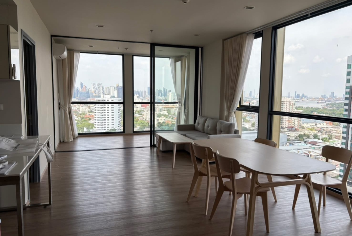 3-Bed 2-Bath 127 sqm Condo at The Issara Sathorn near BTS Chong Nonsi for Sale 30M THB