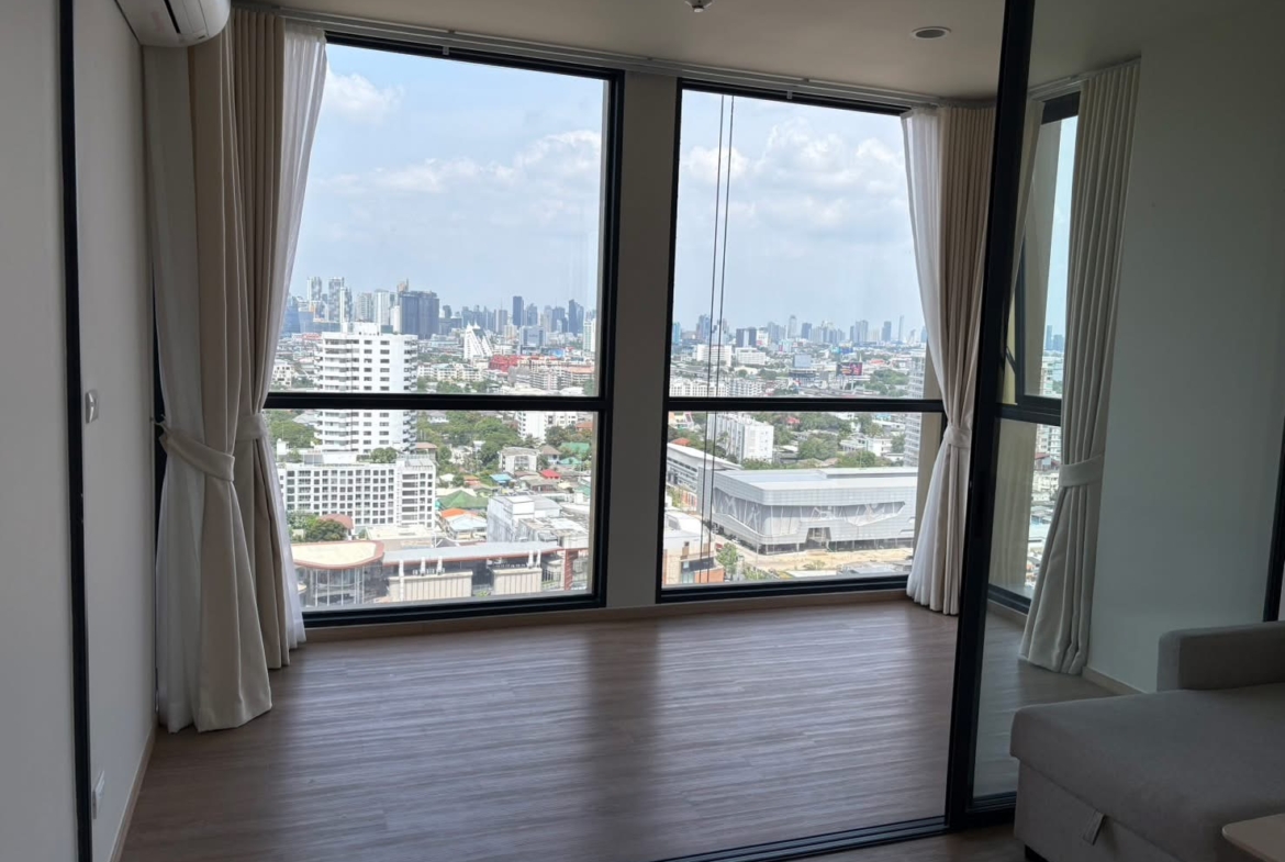 3-Bed 2-Bath 127 sqm Condo at The Issara Sathorn near BTS Chong Nonsi for Sale 30M THB