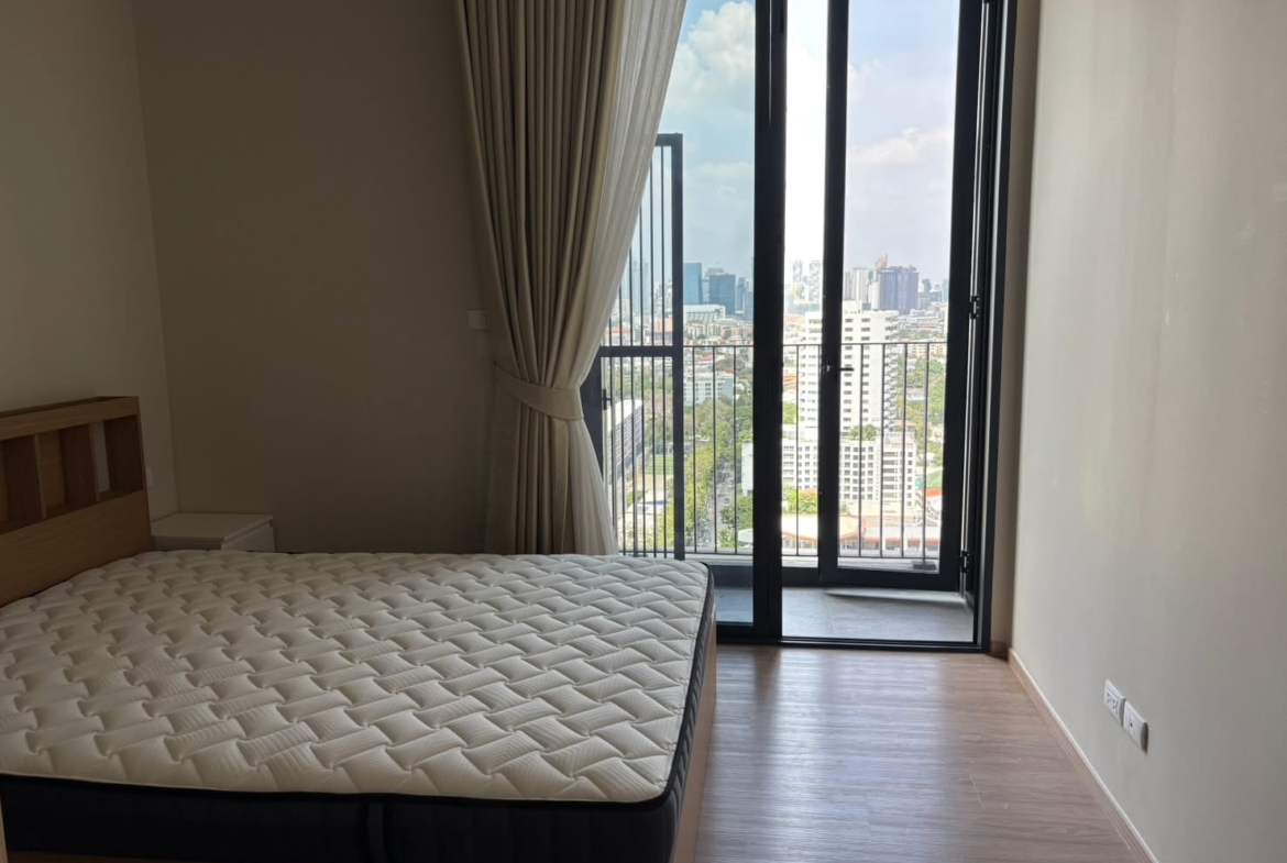 3-Bed 2-Bath 127 sqm Condo at The Issara Sathorn near BTS Chong Nonsi for Sale 30M THB