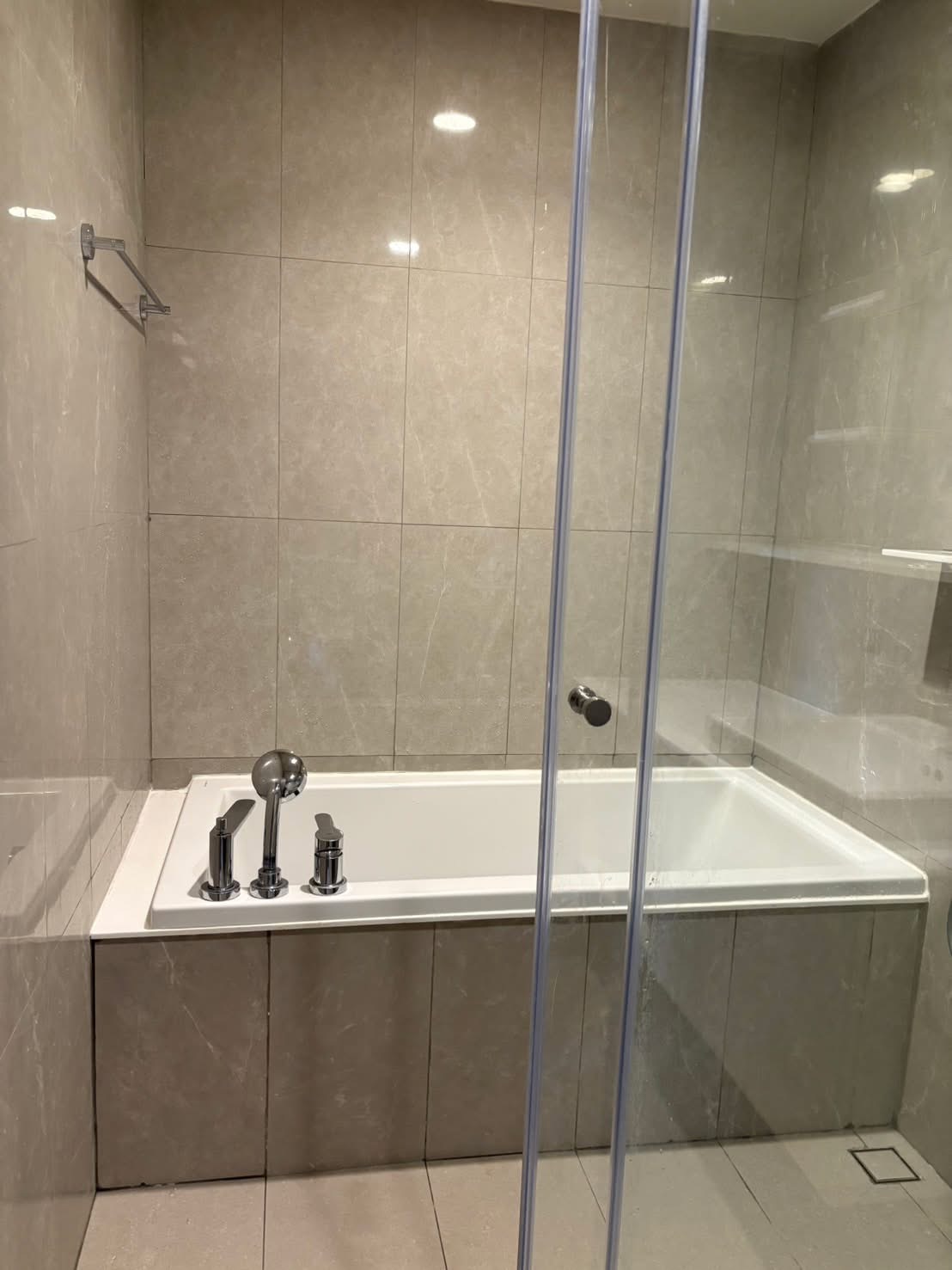 3-Bed 2-Bath 127 sqm Condo at The Issara Sathorn near BTS Chong Nonsi for Sale 30M THB