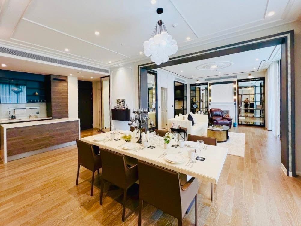 3-Bed 4-Bath 152 sqm Muniq Langsuan Condo Near BTS Chit Lom for Rent 220K THB or Sale 55M THB