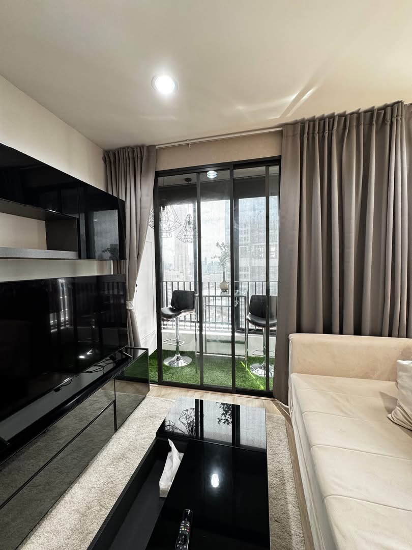 2-Bed 1-Bath 50.5 sqm Condo for Rent at Ideo Q Ratchathewi Near BTS Ratchathewi – 32,000 THB/Month