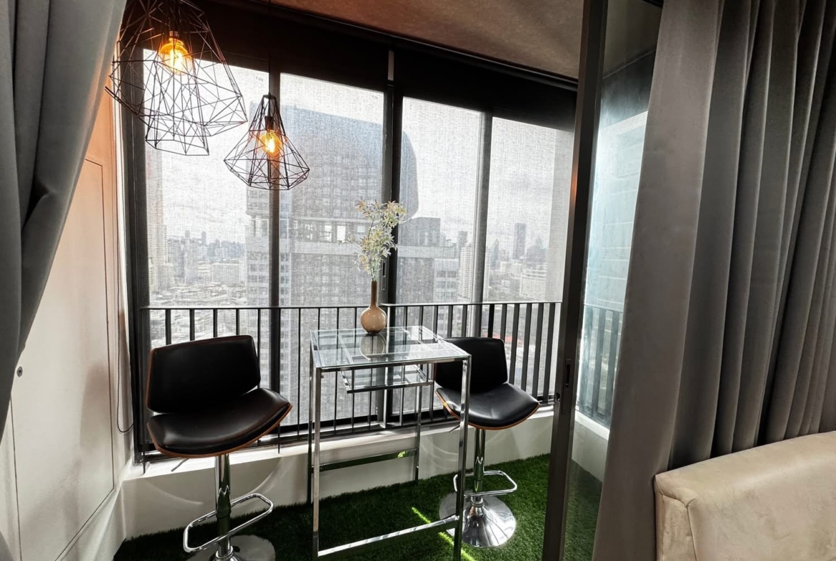 2-Bed 1-Bath 50.5 sqm Condo for Rent at Ideo Q Ratchathewi Near BTS Ratchathewi – 32,000 THB/Month