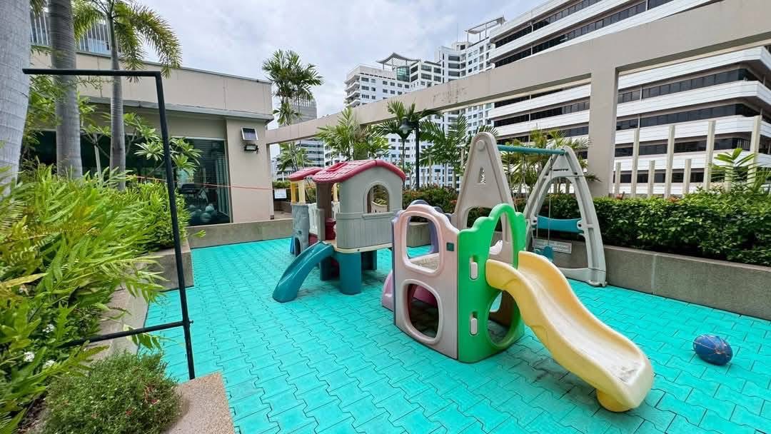 2-Bed 1-Bath 100 sqm Condo at Grand Park View Asok for Rent 45K THB Near BTS Asoke