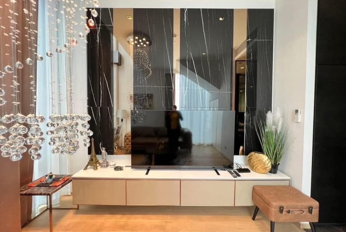 1-Bed 1-Bath Duplex Condo 51 sqm at 28 Chidlom near BTS Chidlom for Rent 55K THB