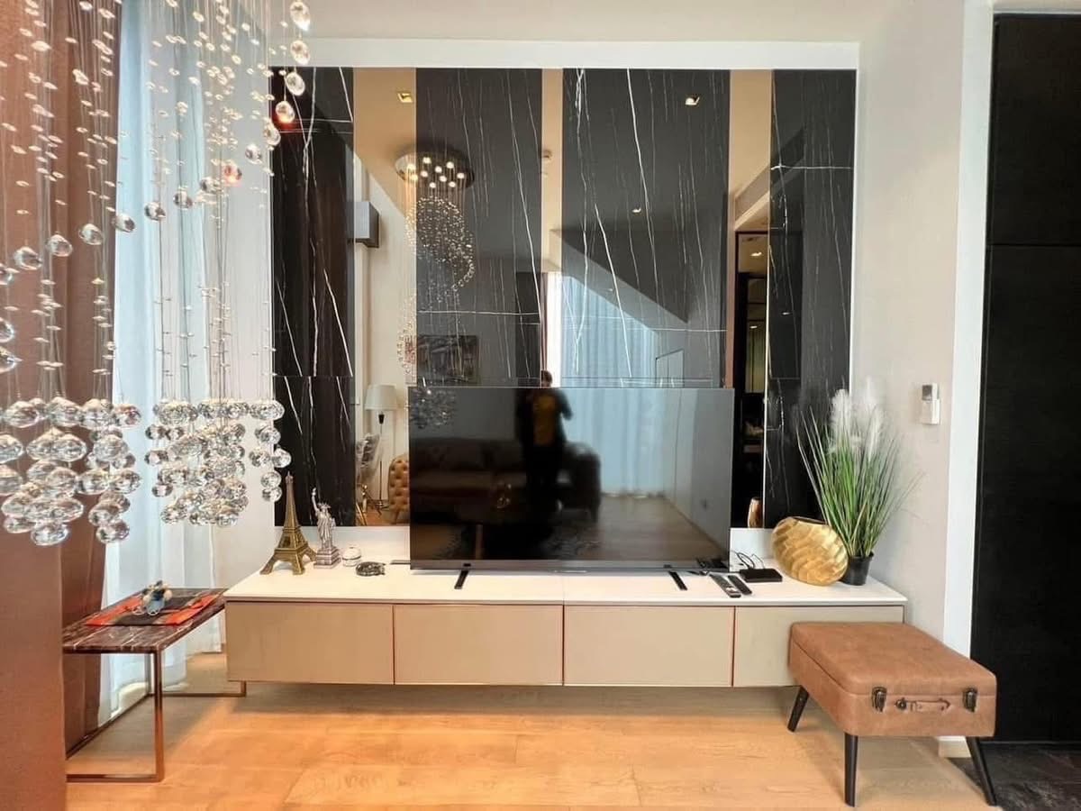 1-Bed 1-Bath Duplex Condo 51 sqm at 28 Chidlom near BTS Chidlom for Rent 55K THB