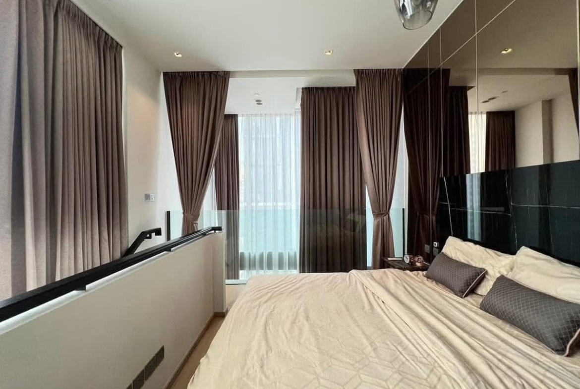 1-Bed 1-Bath Duplex Condo 51 sqm at 28 Chidlom near BTS Chidlom for Rent 55K THB