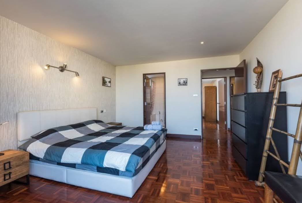 3-Bed 2-Bath 133 sqm Condo at D.S. Tower 2 near BTS Phrom Phong for Rent 58K THB