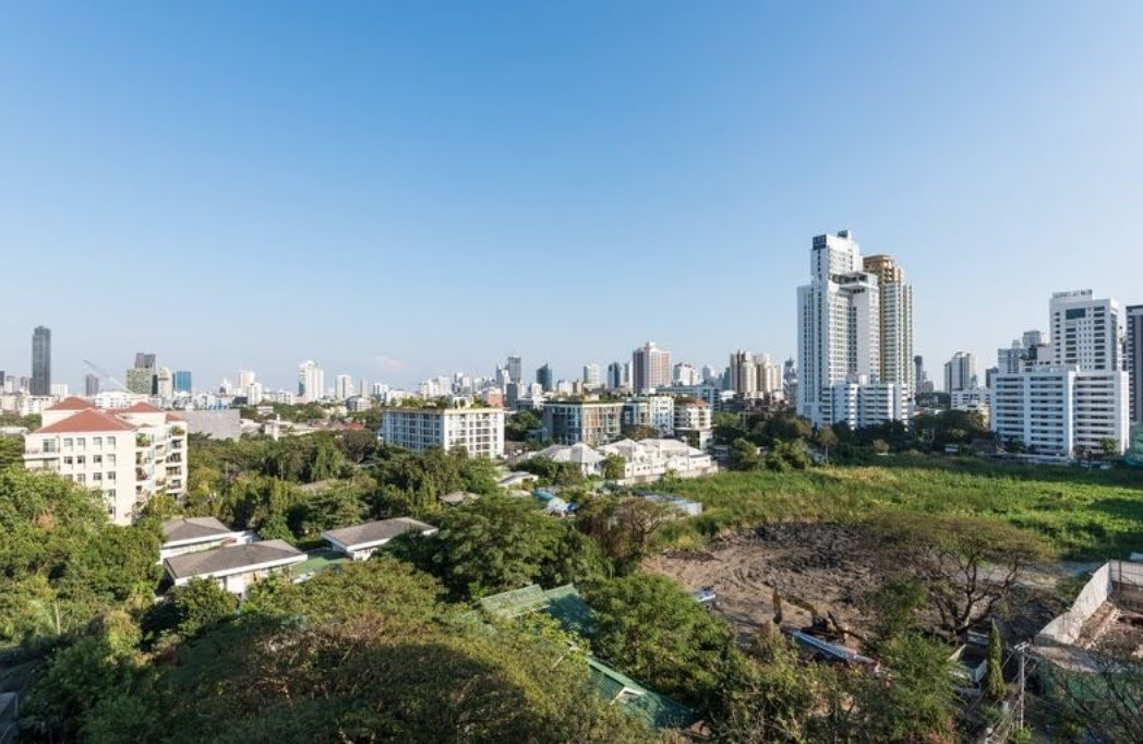 3-Bed 2-Bath 133 sqm Condo at D.S. Tower 2 near BTS Phrom Phong for Rent 58K THB