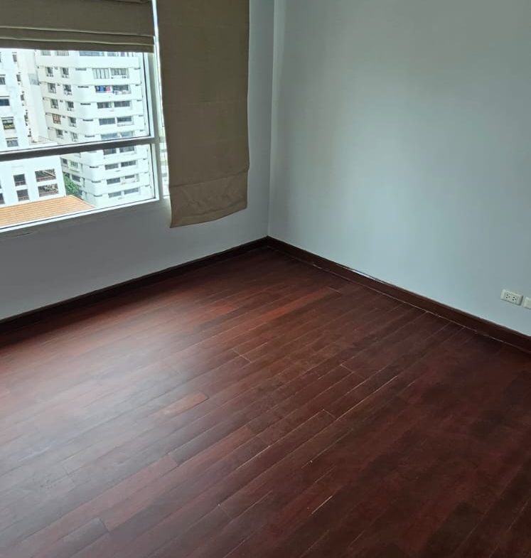 1-Bed 1-Bath 59 sqm Sukhumvit City Resort Condo near BTS Nana for Rent 29K THB