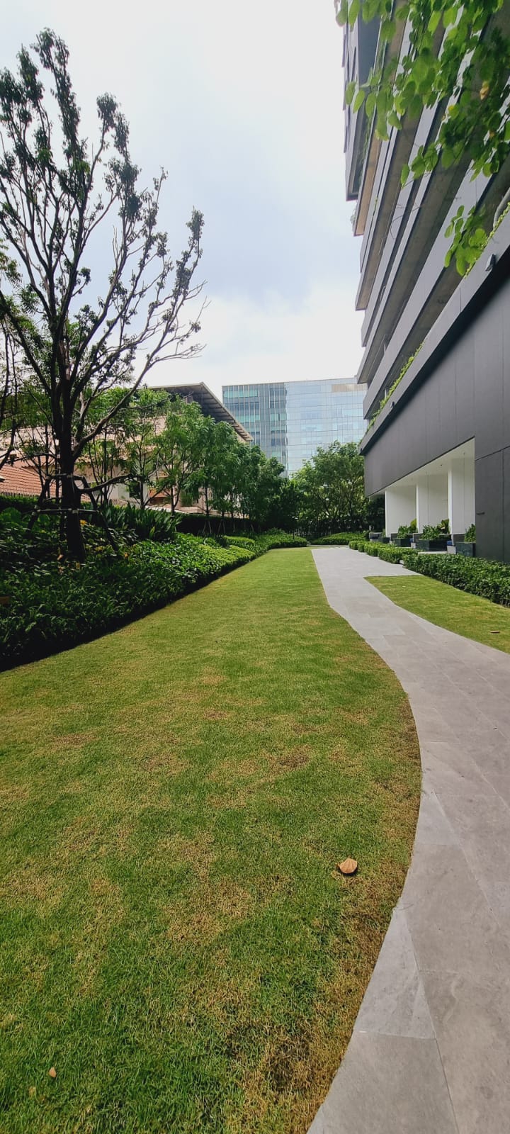 2-Bed 1-Bath 49sqm Condo at Life Rama 4 – Asoke Near Asoke BTS/MRT for Rent 45,000 THB