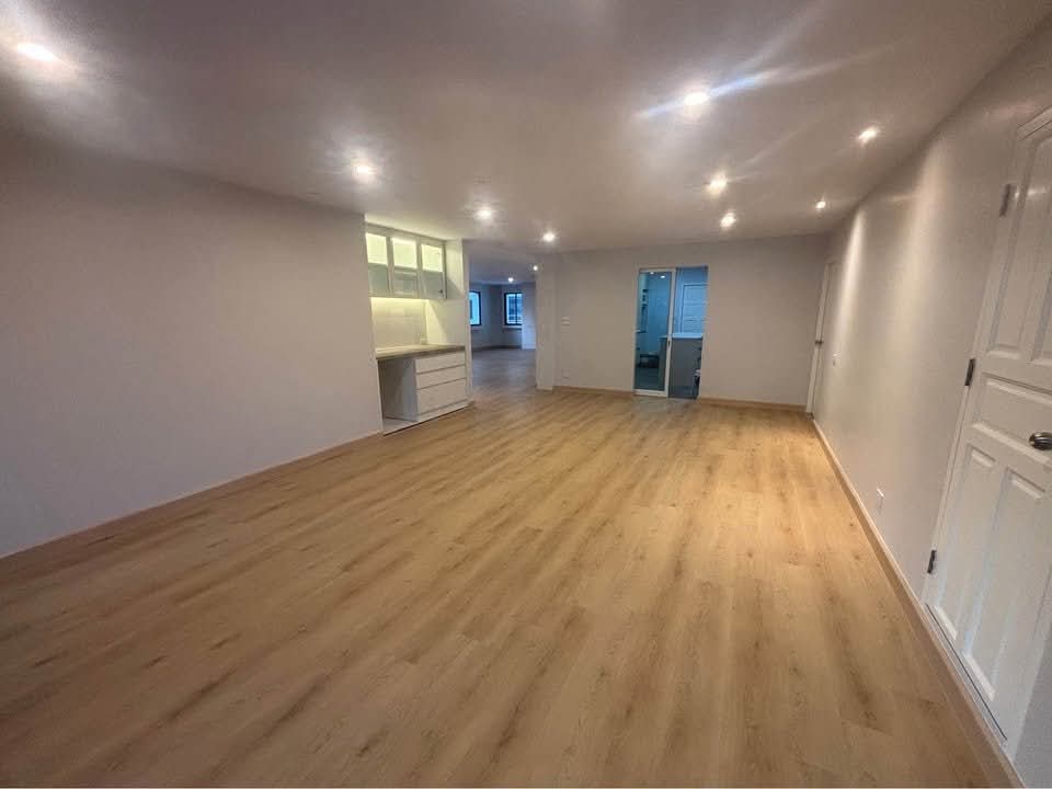 3-Bed 4-Bath 239 sqm Liberty Park 1 Condo Near Asoke BTS for Rent 75,000 THB