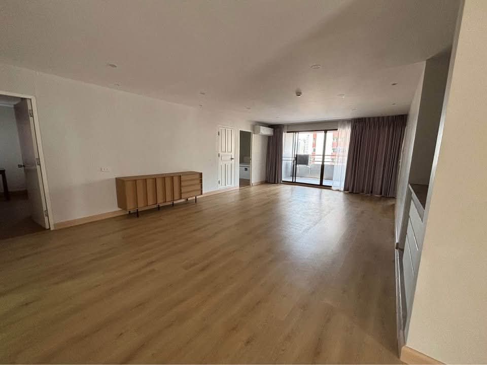 3-Bed 4-Bath 239 sqm Liberty Park 1 Condo Near Asoke BTS for Rent 75,000 THB