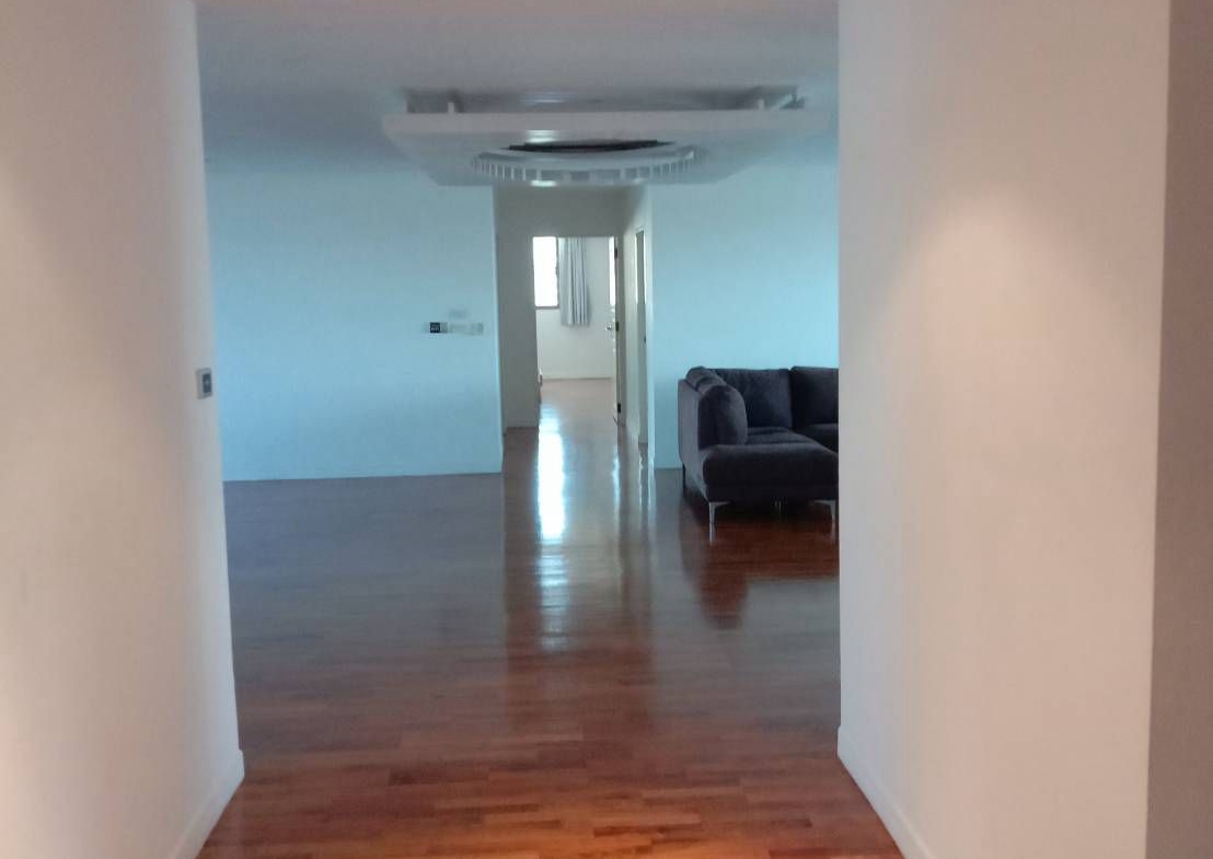 4BR, 3BTH, 380 SQM, 120,000 THB/month, Lakeview Residences, Sukhumvit 12, near BTS Asoke, Condo for Rent