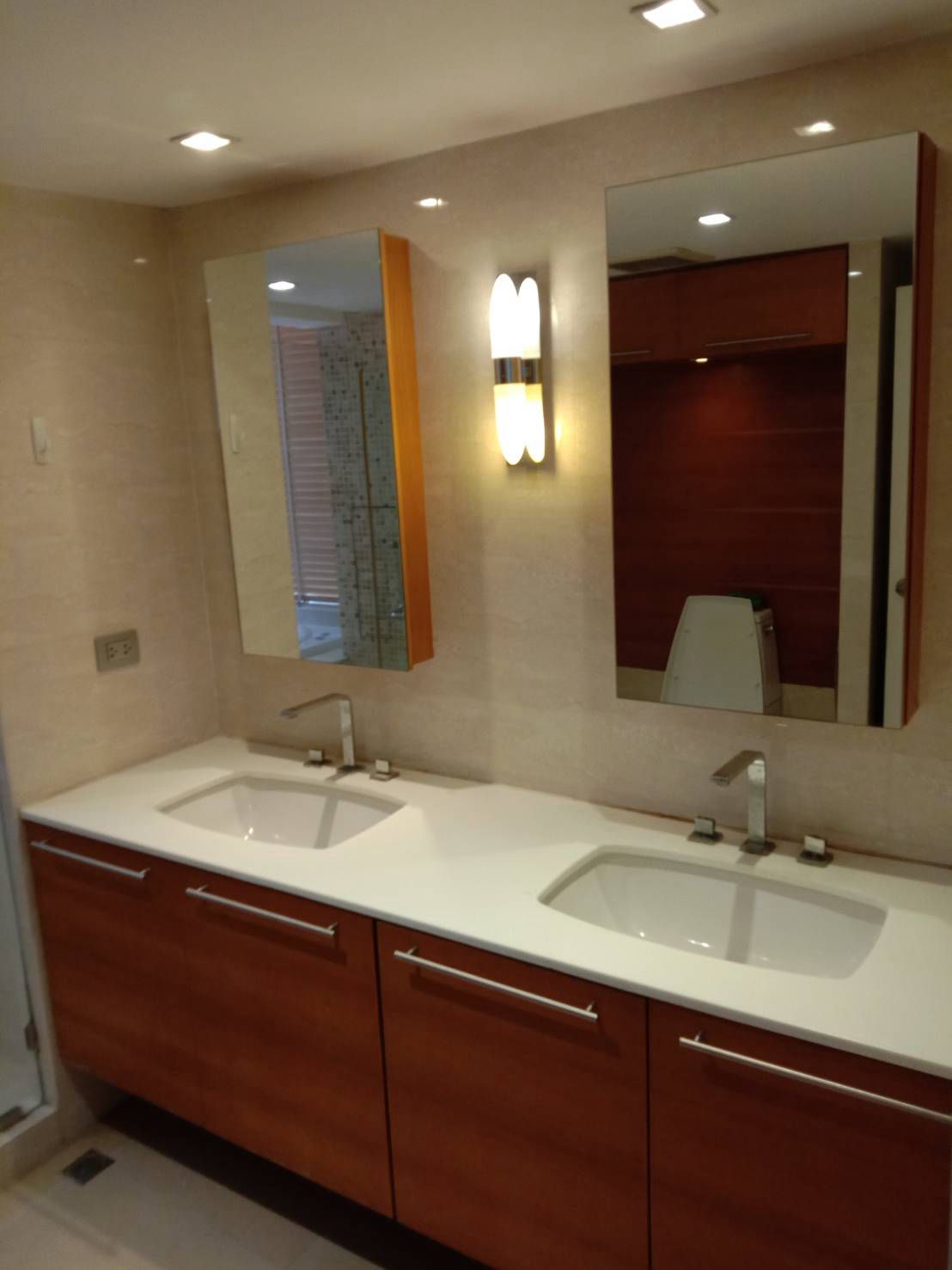 4BR, 3BTH, 380 SQM, 120,000 THB/month, Lakeview Residences, Sukhumvit 12, near BTS Asoke, Condo for Rent
