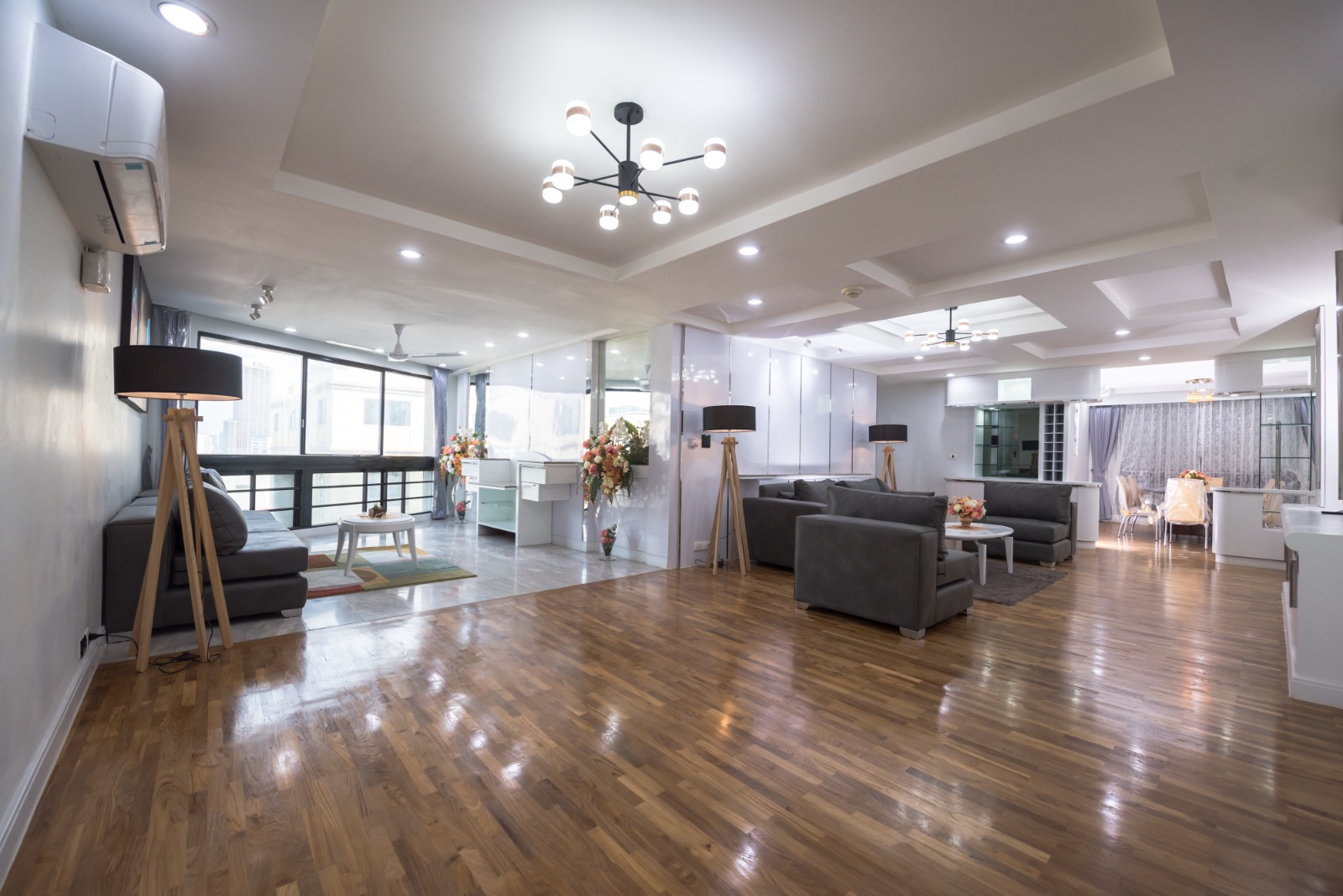 3-Bed 3-Bath 225 sqm Condo at President Park Sukhumvit 24 Phrom Phong BTS for Rent 70K or Sale 19M