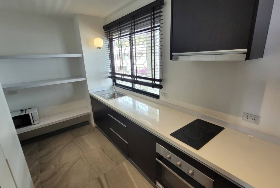 2-Bed 1-Bath 78 sqm Fair Tower Condo near BTS On Nut for Rent 30K THB