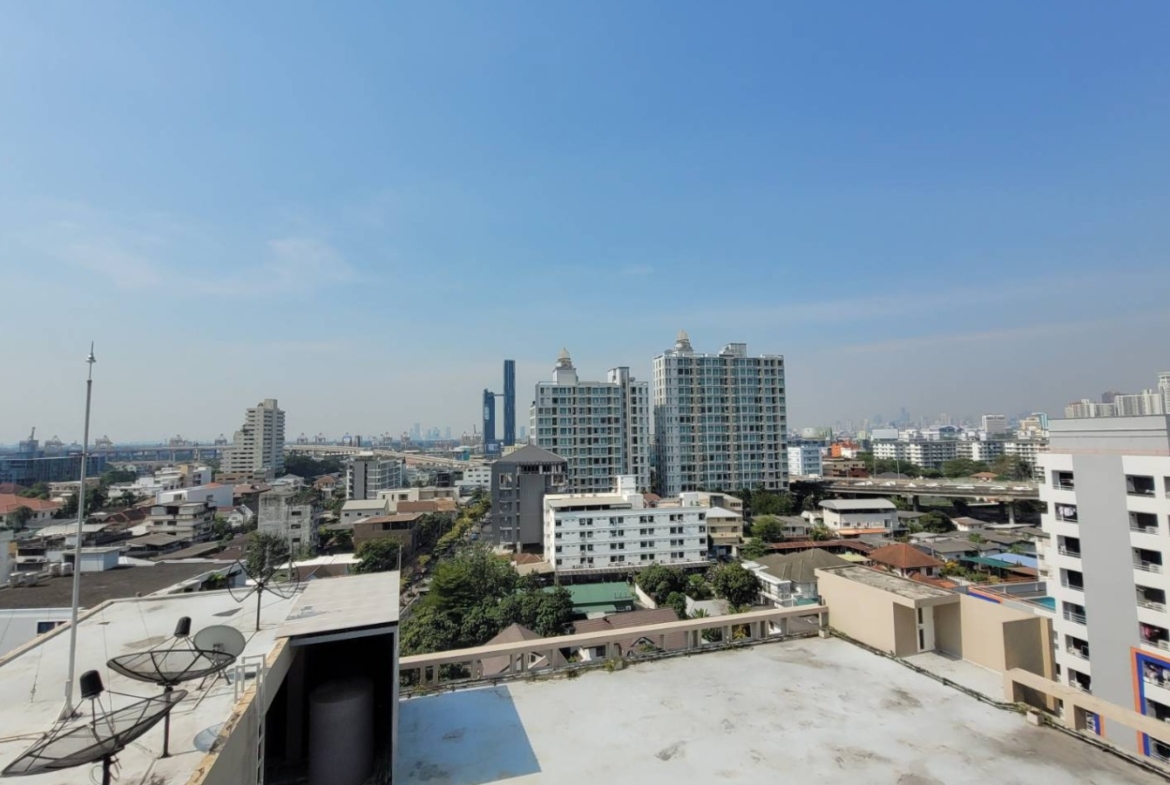 2-Bed 1-Bath 78 sqm Fair Tower Condo near BTS On Nut for Rent 30K THB