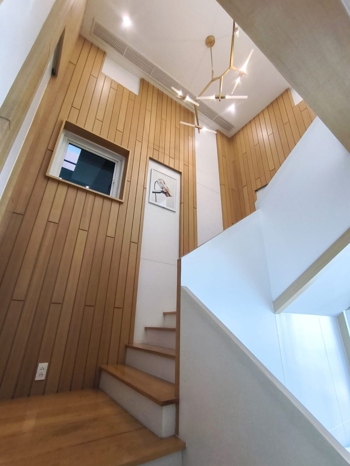 5-Bed 5-Bath 376 sqm Fullerton Sukhumvit Condo Near BTS Thonglor for Sale 89M THB