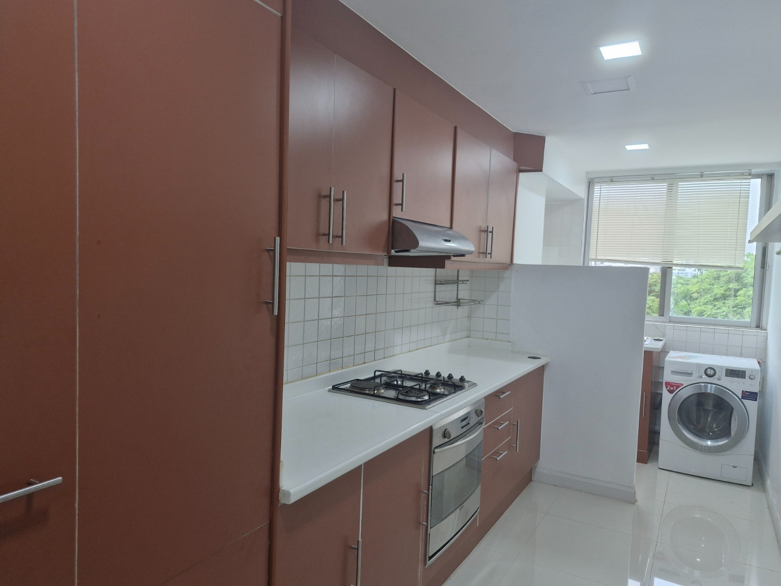 3-Bed 2-Bath 150 sqm Condo at D.S. Tower 2 Near Phrom Phong BTS for Rent 65K THB
