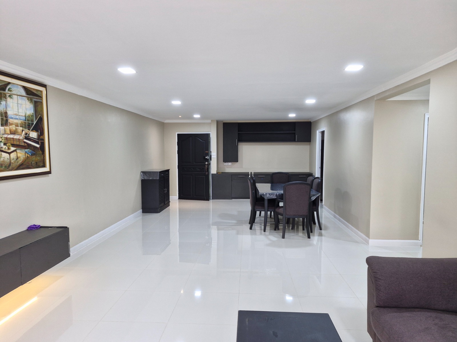 3-Bed 2-Bath 150 sqm Condo at D.S. Tower 2 Near Phrom Phong BTS for Rent 65K THB