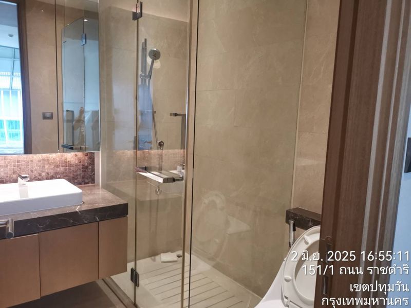 2-Bed 2-Bath 83.7 sqm Magnolias Ratchadamri Condo Near BTS Ratchadamri for Rent 75K THB