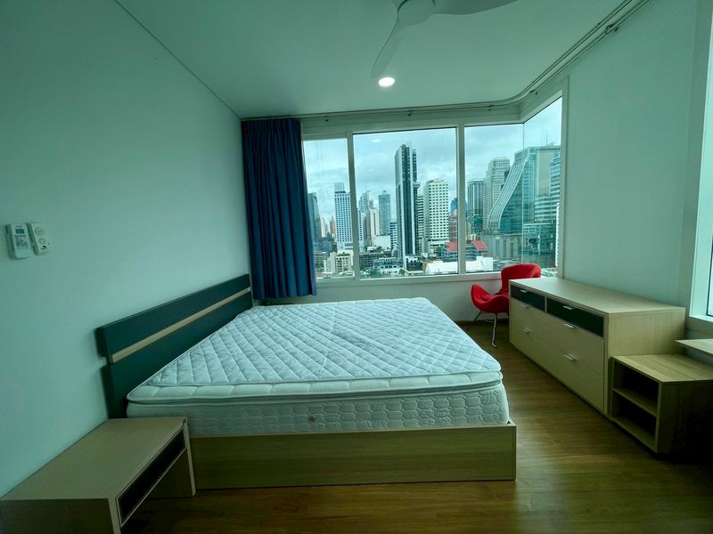 1-Bed 1-Bath 51 sqm Condo at Wind Sukhumvit 23 near BTS Asoke for Rent 32K THB / Sale 7.3M THB