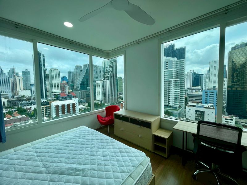 1-Bed 1-Bath 51 sqm Condo at Wind Sukhumvit 23 near BTS Asoke for Rent 32K THB / Sale 7.3M THB