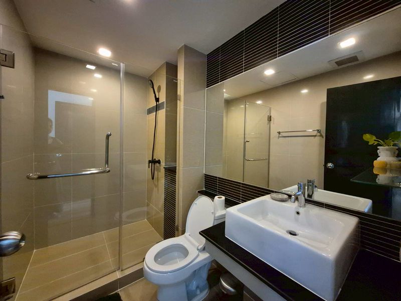 2-Bed 2-Bath 84 sqm Tree Condo 52 Near BTS On Nut for Rent 40K THB