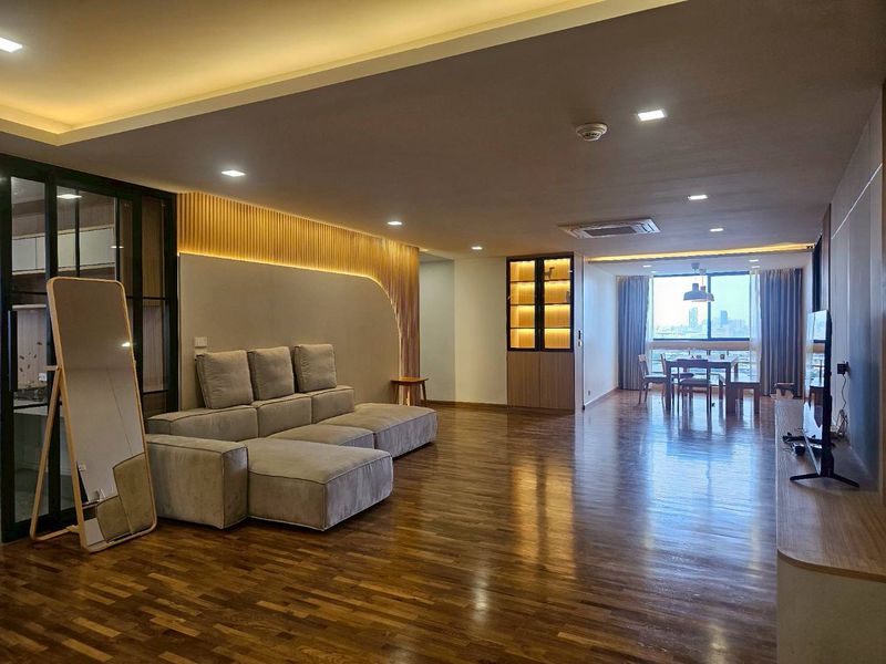 4-Bed 3-Bath 223 sqm Condo for Rent at President Park near BTS Phrom Phong – 85,000 THB/month