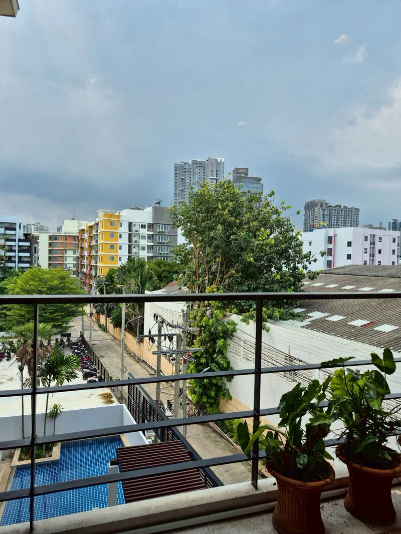 2-Bed 2-Bath 84 sqm Tree Condo 52 Near BTS On Nut for Rent 40K THB