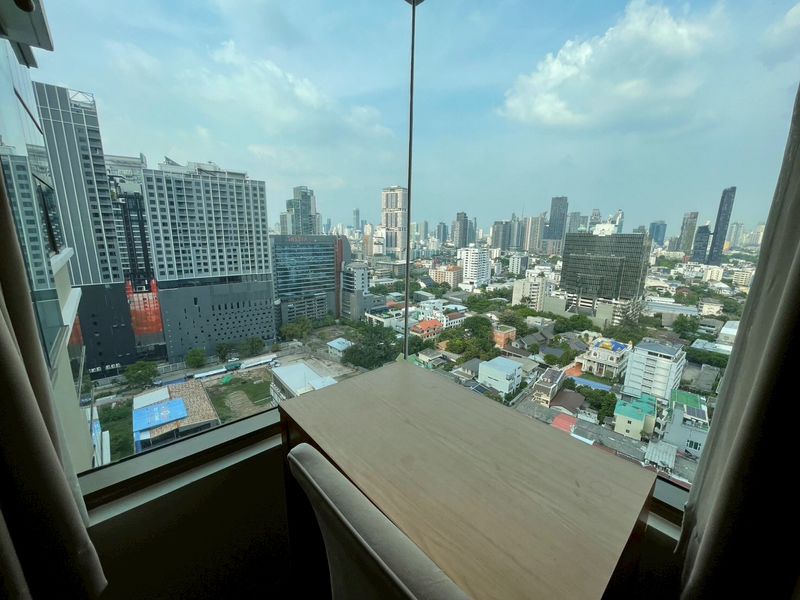 2-Bed 3-Bath 108sqm Condo for Rent 60,000 THB at The Emporio Place, BTS Phrom Phong