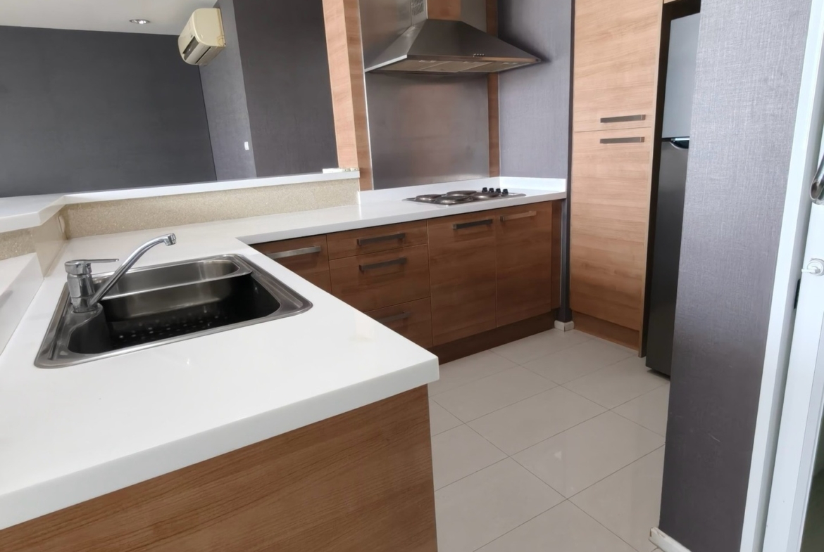 2-Bed 2-Bath 98.6 sqm Villa Sikhara Condo near BTS Thong Lo for Rent 48K THB