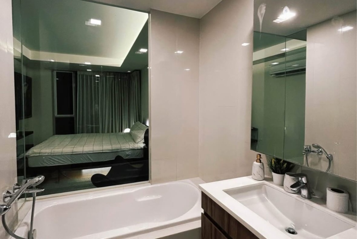 2-Bed 2-Bath 71 sqm Via 31 Condo near BTS Phrom Phong for Rent 45K THB